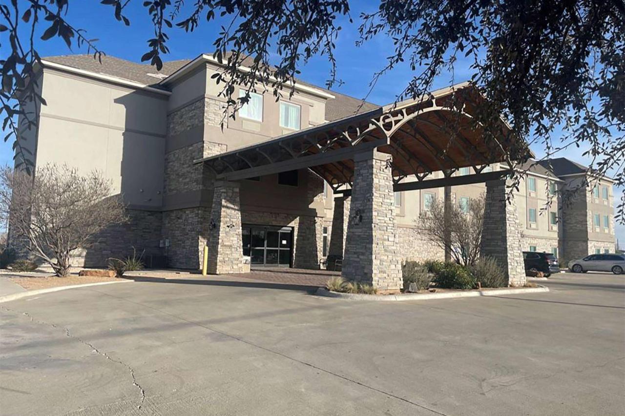 Hotel Baymont By Wyndham Andrews Tx Exterior foto